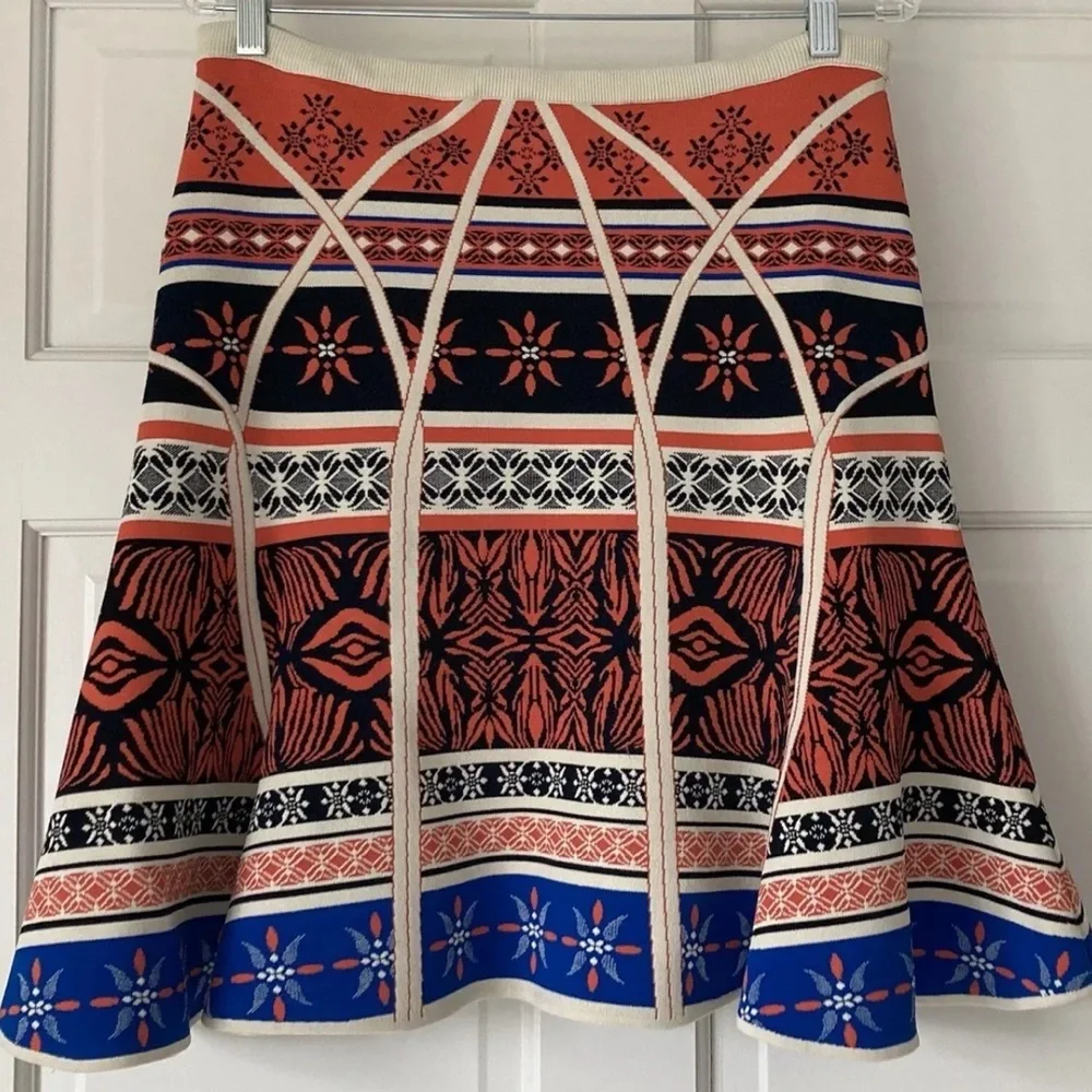 Diane Von Furstenberg Jacquard Knit Samara Desert Bands Fit Flare Skirt Small